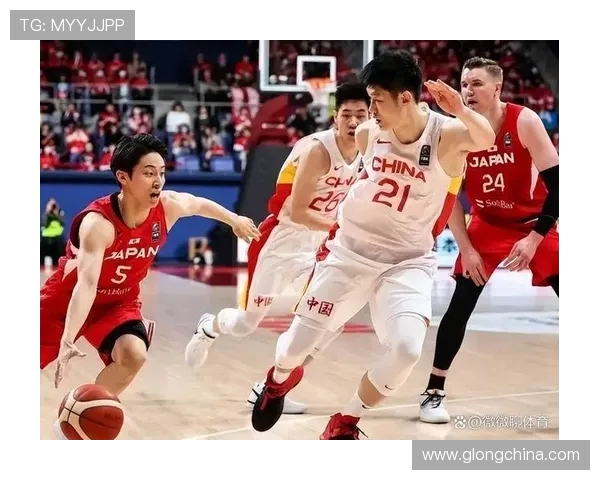 中国男篮主场迎战韩国队全力争胜展现团队实力与拼搏精神