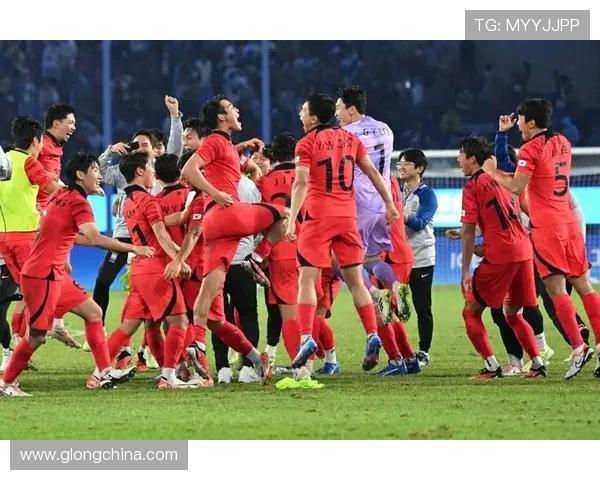 中央海岸对阵悉尼足球比赛直播全程回顾与精彩瞬间分析